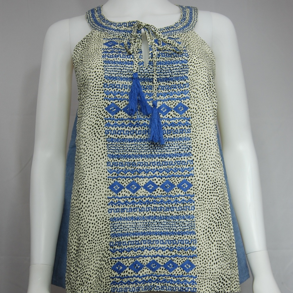 NWT THML Sleeveless Embroidered Top